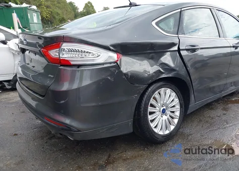 2015 Ford Fusion Energi Se Luxury z USA, uszkodzony, nr VIN 3FA6P0PUXFR168130